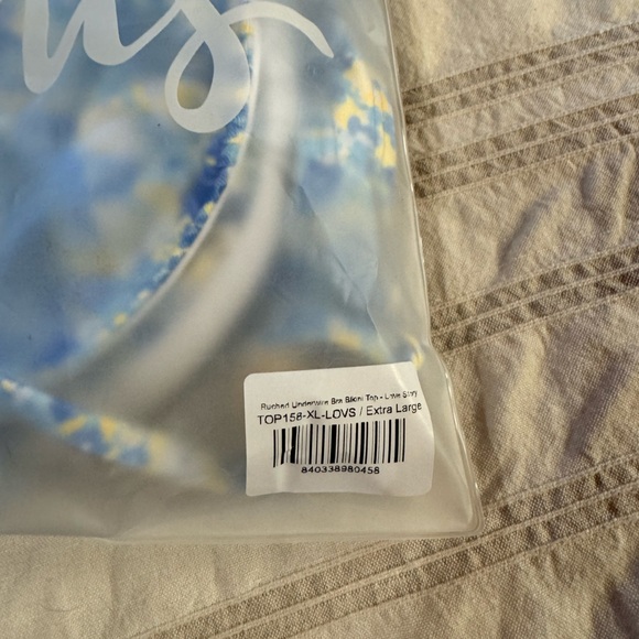 Kulani Kinis Ruched Underwire Bikini Top - Love Story - Picture 5 of 5